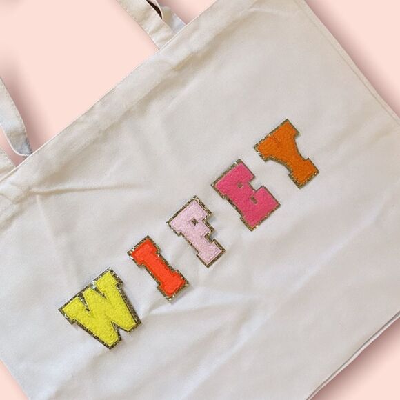 NWT Wool + Pepper Co. WIFEY Varsity Letters Tote Bag - Picture 2 of 2